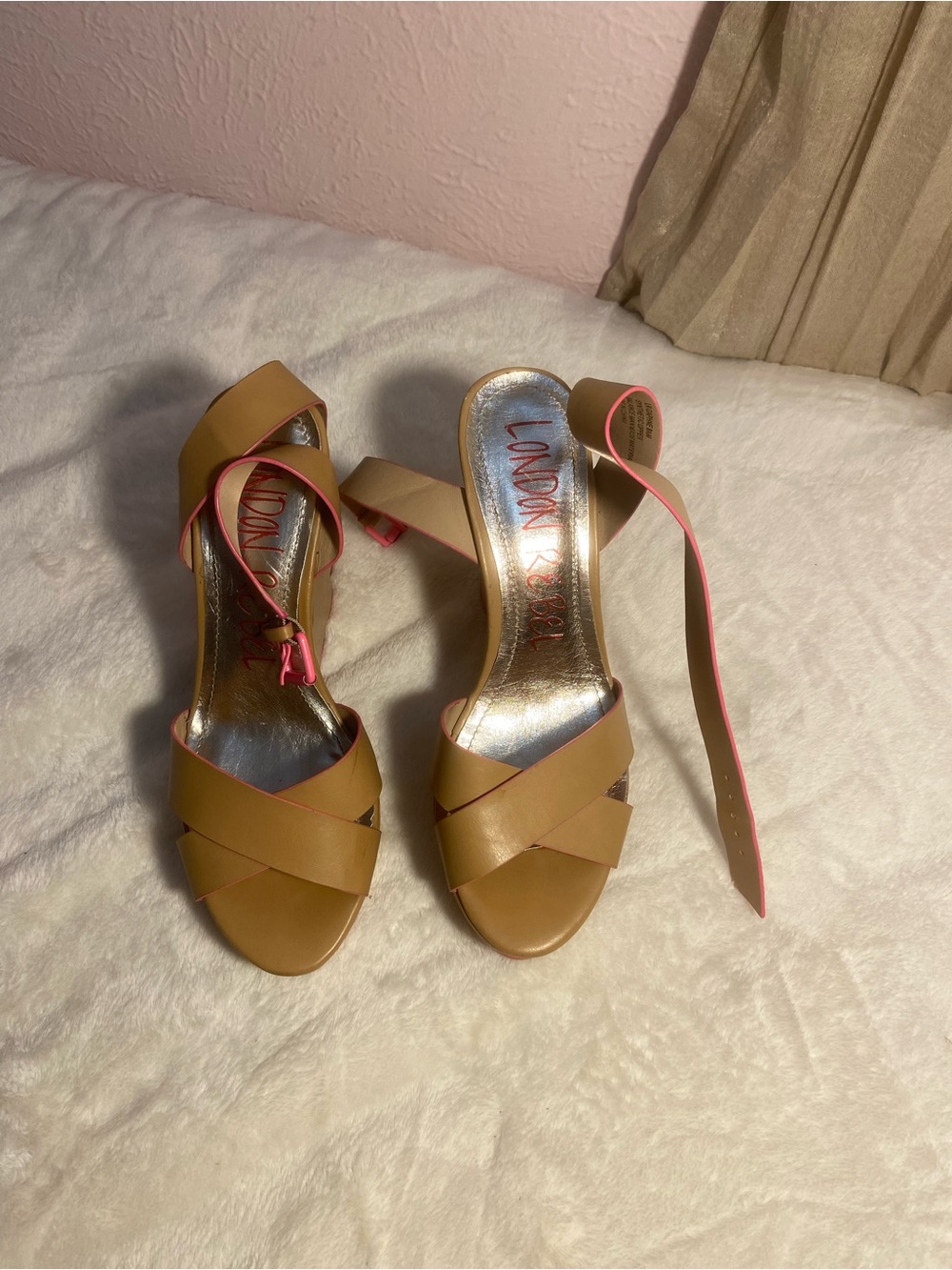 London Rebel Tan & Neon Pink Platform Wedge shoes size 9